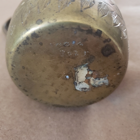 Vintage Etched Brass Pitcher Lighter - Picture 6 of 9